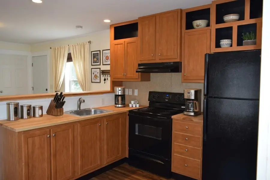 26 Morton Street, Exeter, NH 03833 - #3
