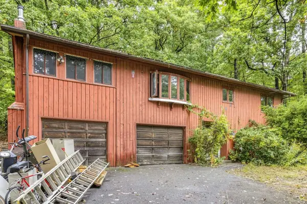 28 Beechwood Road, Hudson, NH 03051