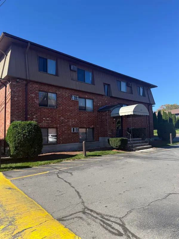 45 Log Street #1H, Manchester, NH 03102