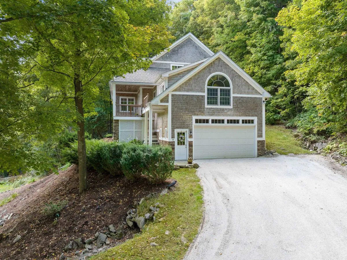 6304 Dorset Street, Shelburne, VT 05482 - #1