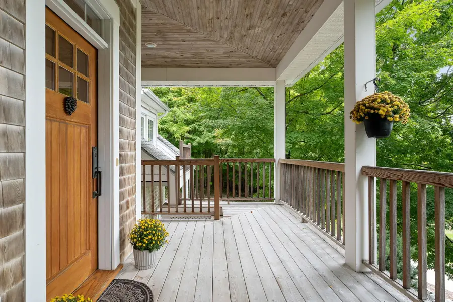 6304 Dorset Street, Shelburne, VT 05482 - #3