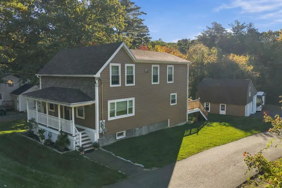 11 Ash Street, Londonderry, NH 03053 - #3