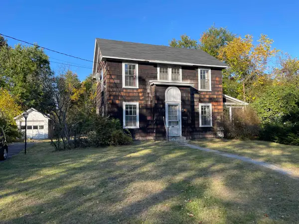 2 Coolidage Avenue, Concord, NH 03301