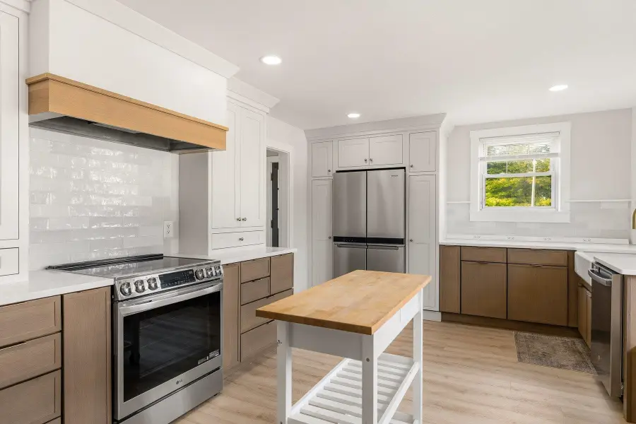 2 Melbourne Street, Portsmouth, NH 03801 - #2