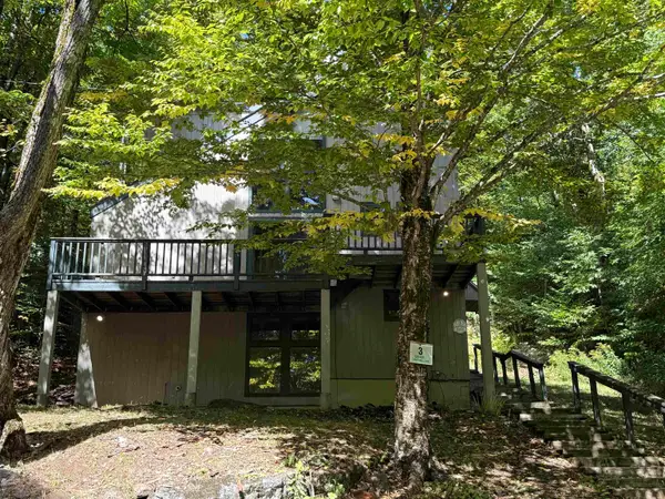 3 Lightning Ledge Way, Wilmington, VT 05363