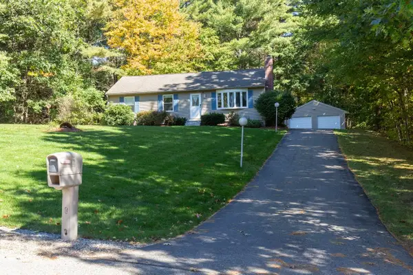 3 Nathan Drive, Litchfield, NH 03052