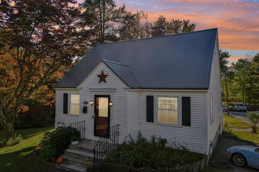 88 Broadway Street, Pembroke, NH 03275 - #3
