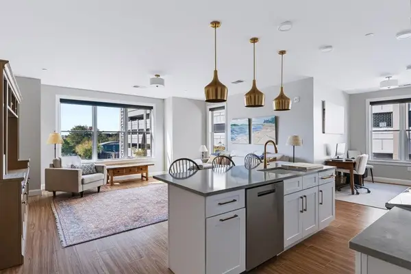 99 Foundry Place #305, Portsmouth, NH 03801