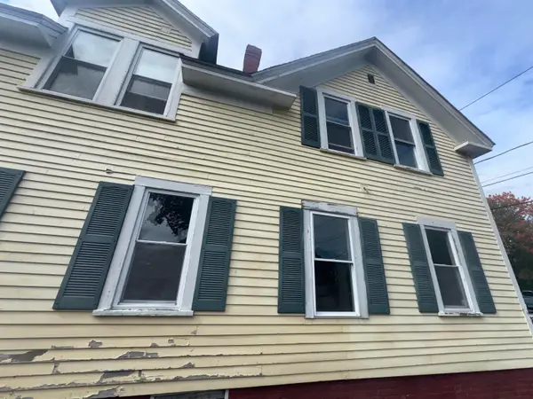 7 Spruce Street, Rochester, NH 03867
