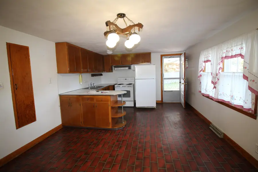 4 Travers Street, Hudson, NH 03051 - #2