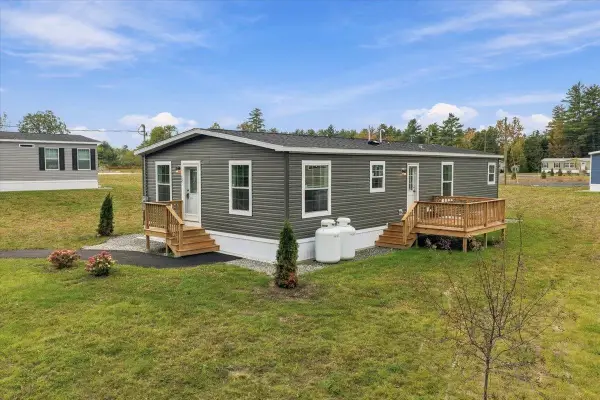 12 Willow Street, Tilton, NH 03276