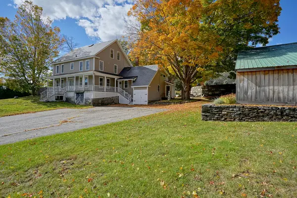 163 Winnicutt Road, Stratham, NH 03885