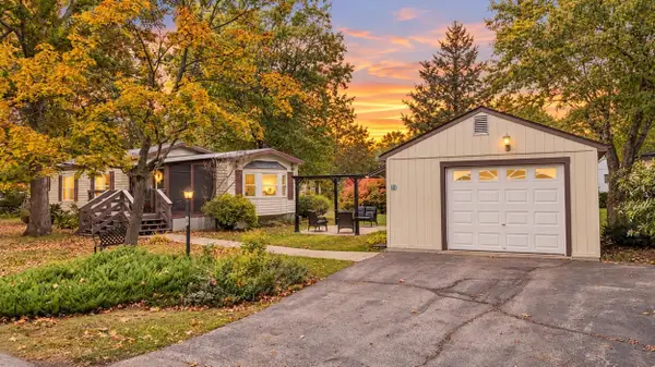 10 Village Drive, Raymond, NH 03077