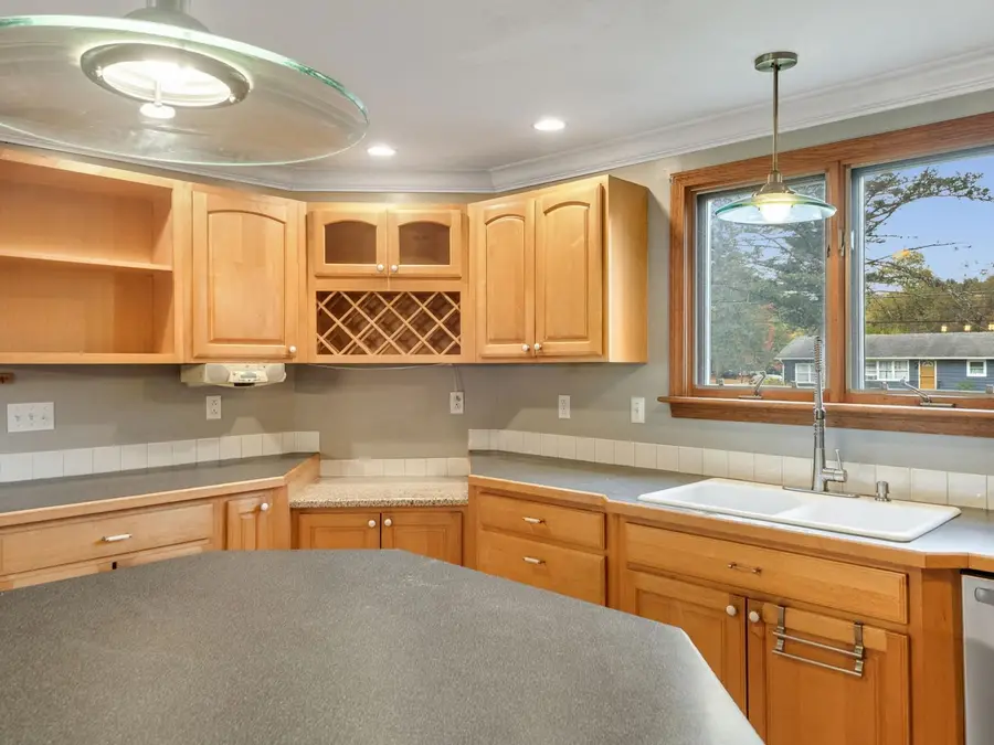 43 Jericho Road, Essex Junction, VT 05452 - #3