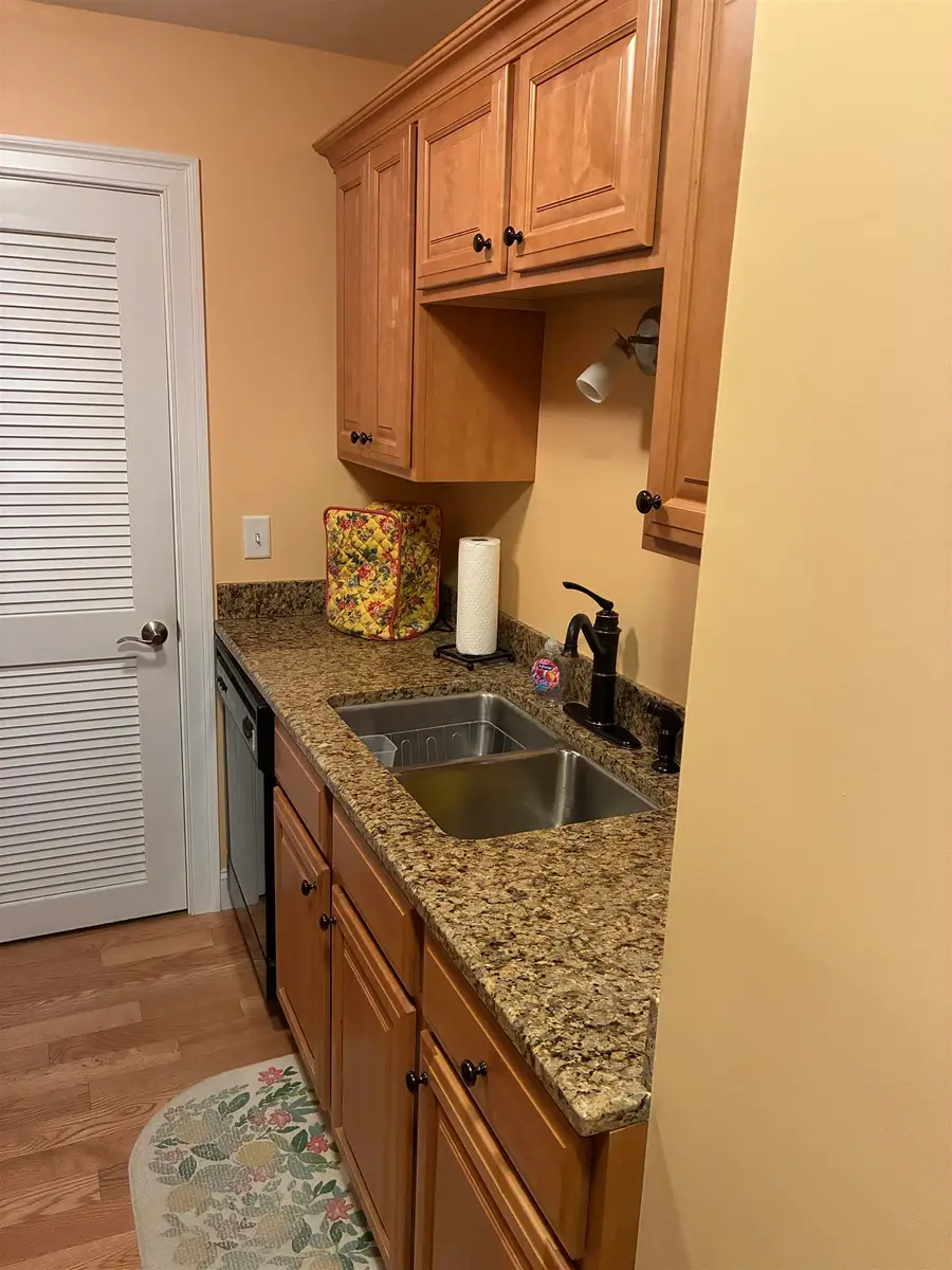 6 Stearns Lane #305, Merrimack, NH 03054 - #3