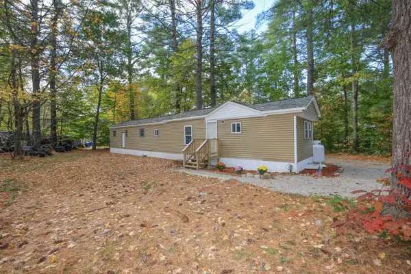 8 Hubbard Road, Deering, NH 03244