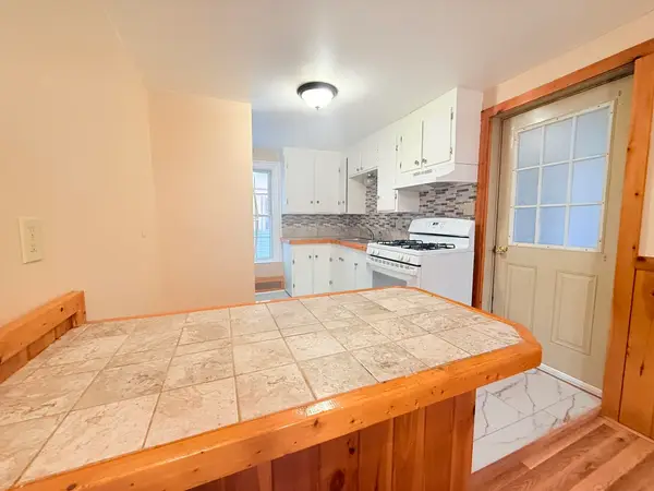 60 High Street, Claremont, NH 03743