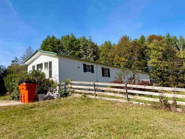 75 Concord Hill Road, Pittsfield, NH 03263
