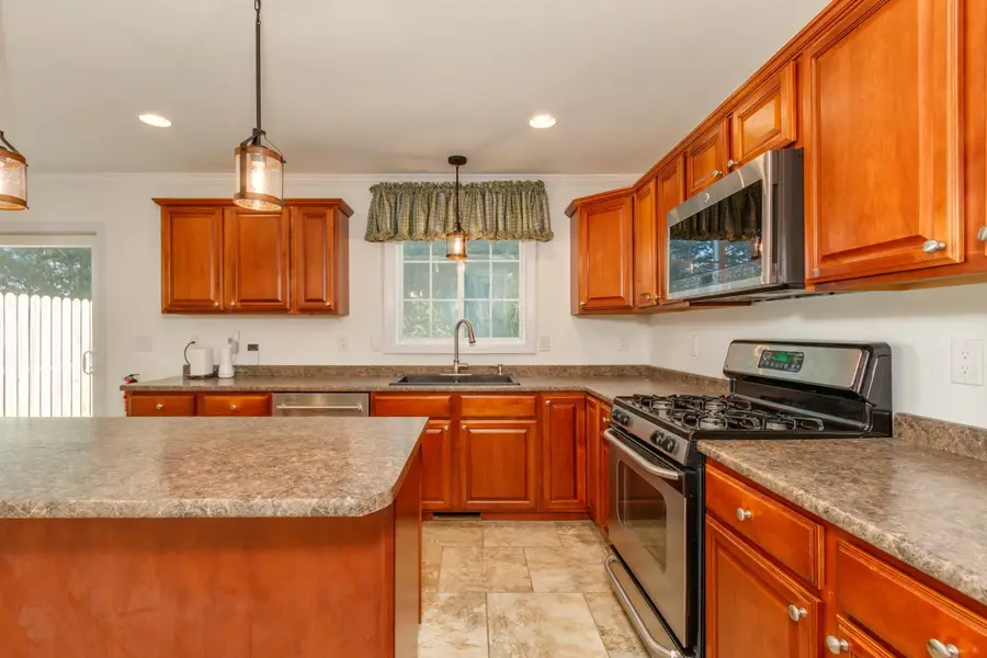 11 Canterberry Court #B, Hudson, NH 03051 - #3
