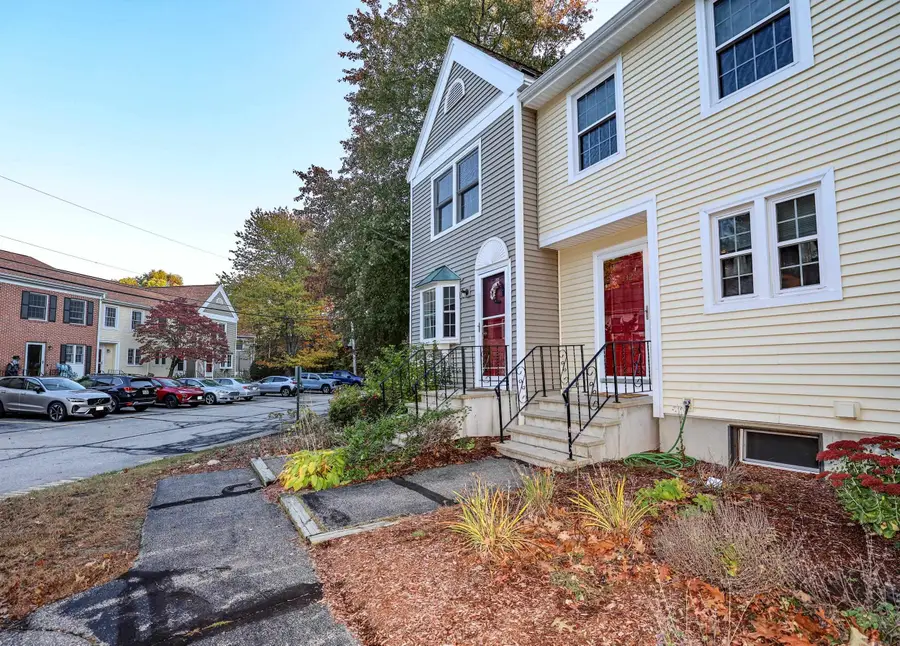 132 Fox Hollow Way, Manchester, NH 03104 - #3