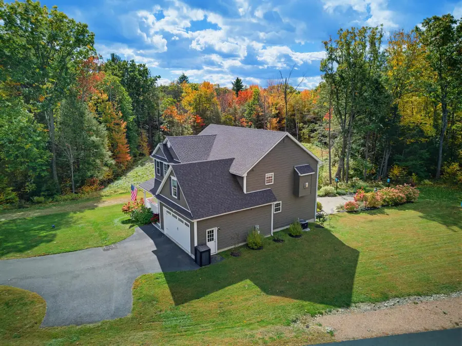 82 Juniper Circle, Auburn, NH 03032 - #3