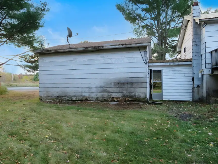 664 River Road, Lunenburg, VT 05906 - #3