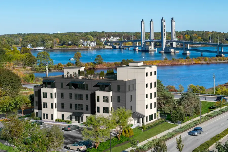 18 Chase Drive #401, Portsmouth, NH 03801 - #2