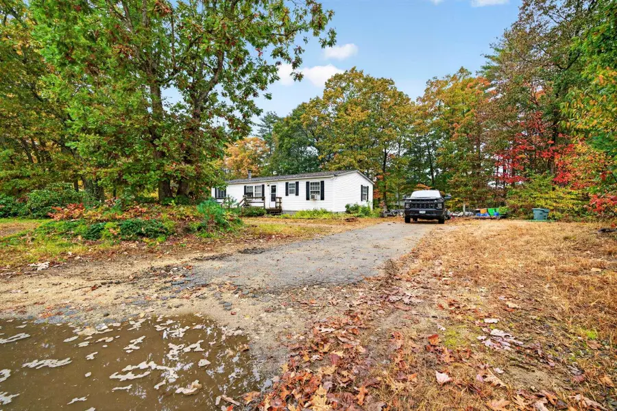 15 Clover Court, Raymond, NH 03077 - #3