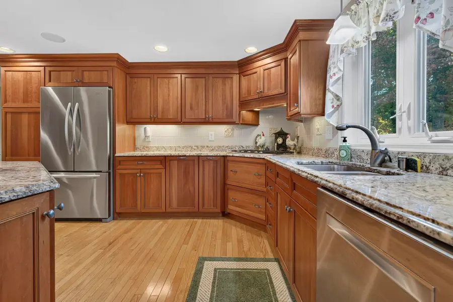 43 Jonathan Lane, Manchester, NH 03104 - #3