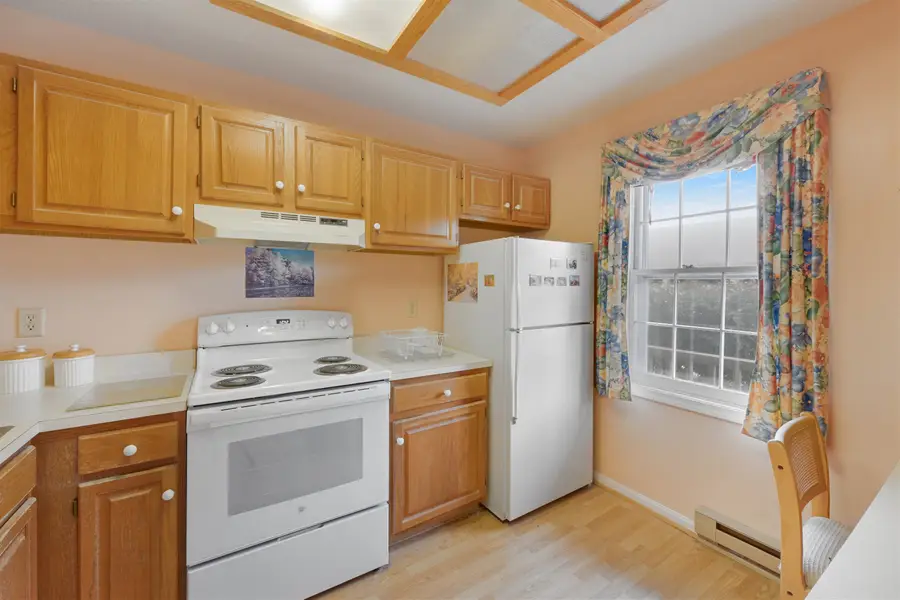 67 Hayes Avenue, South Burlington, VT 05403 - #3
