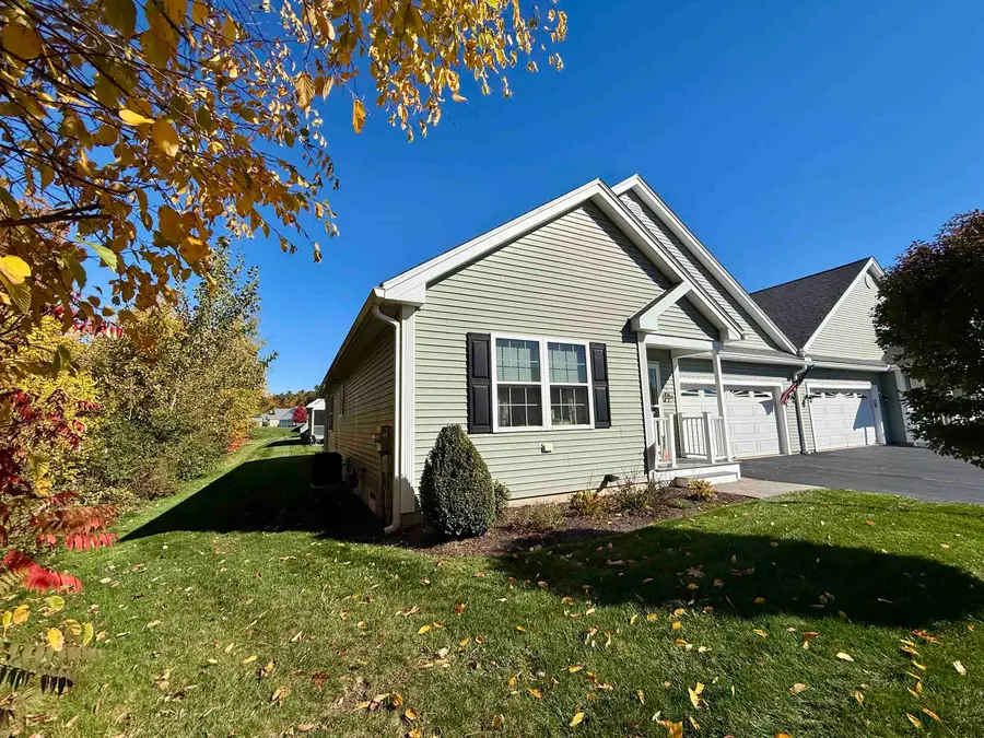 3 Currant Lane, Hooksett, NH 03106 - #2