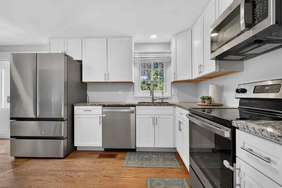 120 Mooresville Road, Manchester, NH 03103 - #2