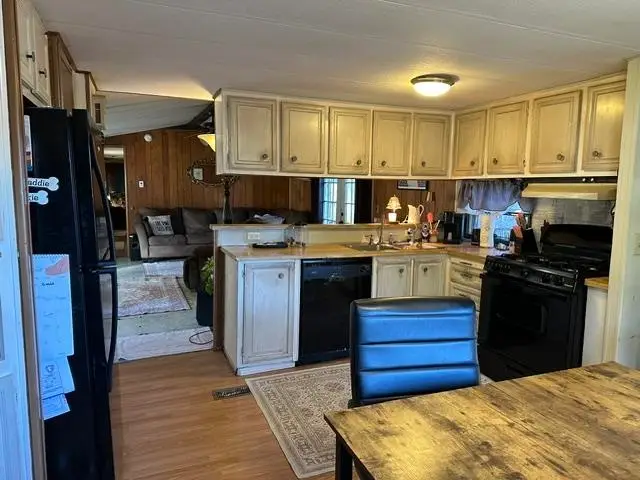 9 Mildred Avenue, Raymond, NH 03077 - #3