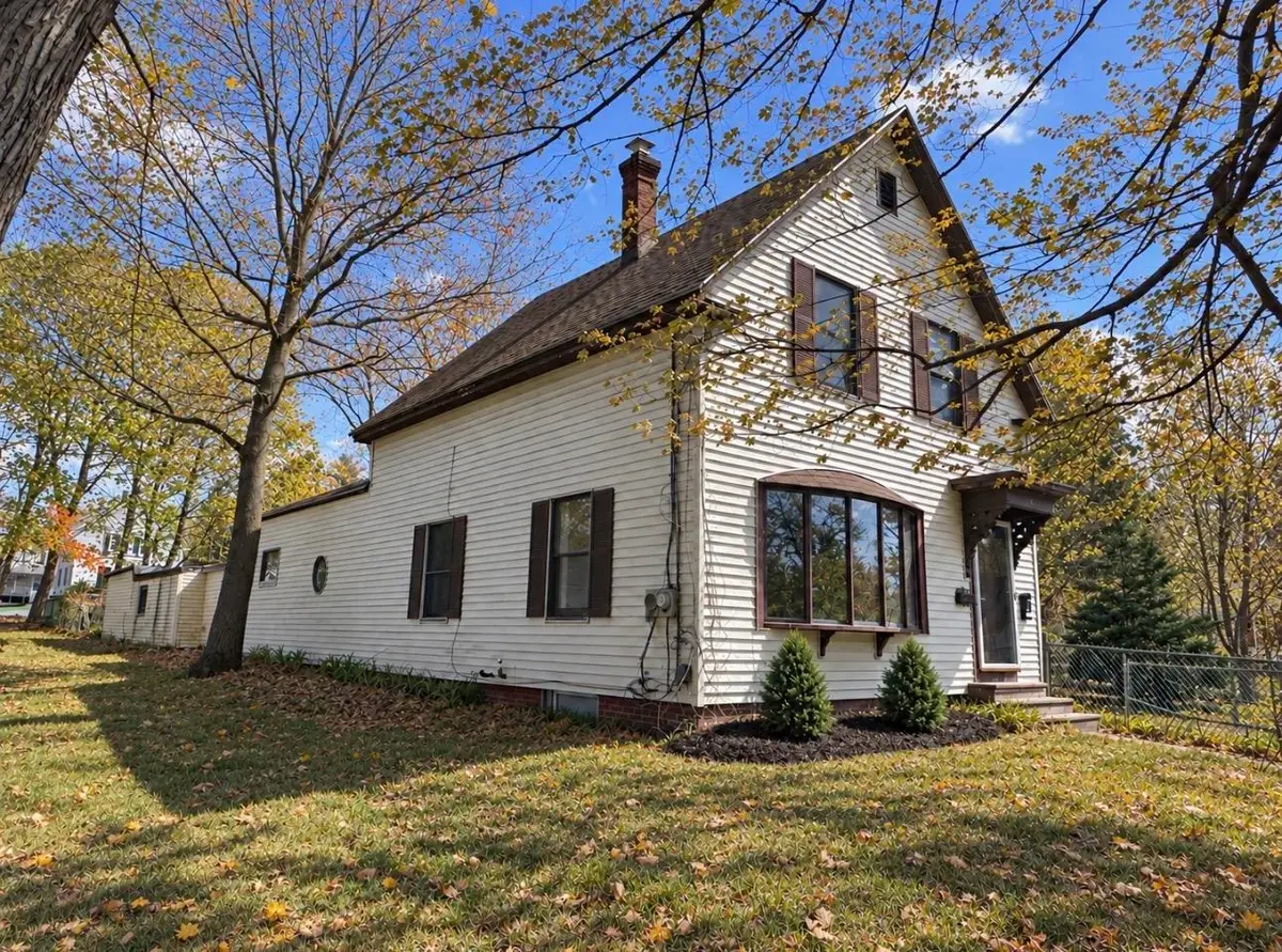 16 Norton Street, Derry, NH 03038 - #1