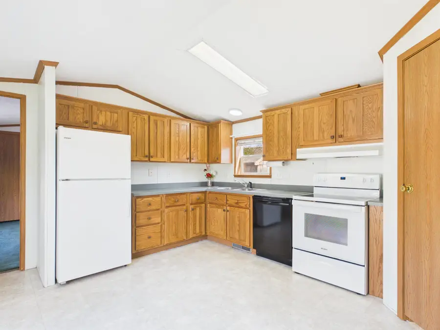 42 Blue Jay Court, Keene, NH 03431 - #2