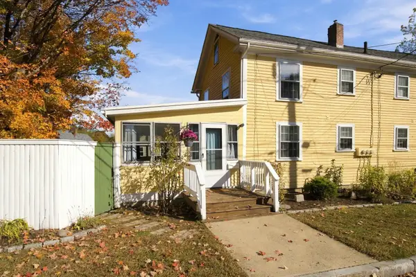 19 LINCOLN Street, Dover, NH 03820
