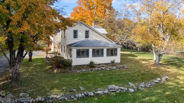 19 Lane Road, Derry, NH 03038
