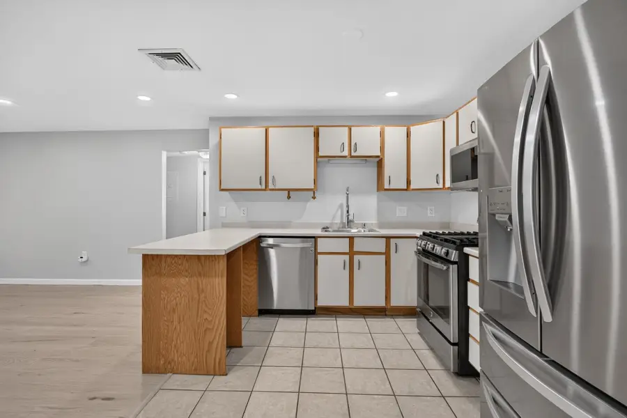 4 Roedean Drive #308, Nashua, NH 03063 - #3