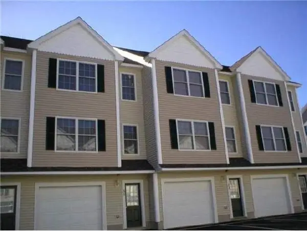 52 Crown Point Drive, Dover, NH 03820