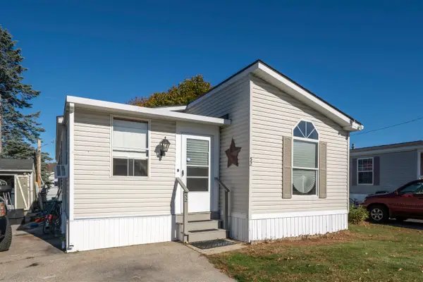 30 Kendall Pond Road #52, Derry, NH 03038