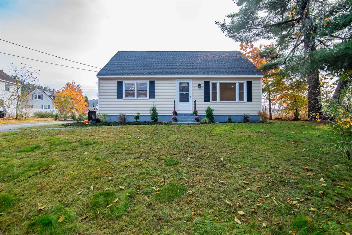 4 Robin Lane, Nashua, NH 03064 - #1