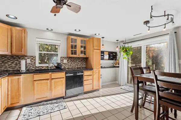 81  Derryfield Road, Derry, NH 03038