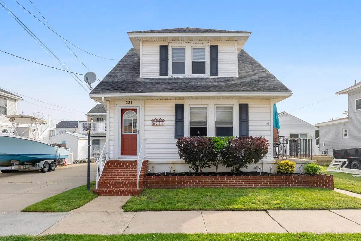 221 W 25th, North Wildwood, NJ 08260-2531 - Image #1
