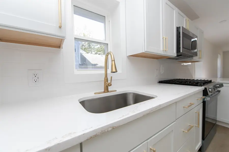 105 E Atlantic Avenue, Cape May Court House, NJ 08210 - Image #2