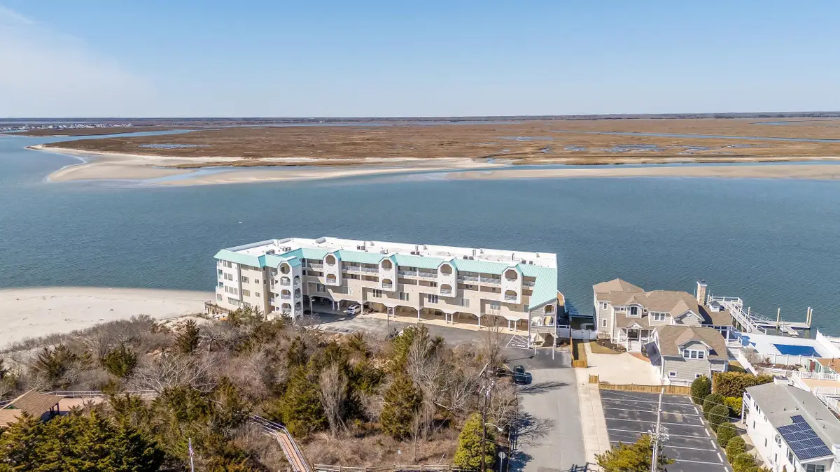 9400 Roberts Avenue, Sea Isle City, NJ 08243 - Image #1