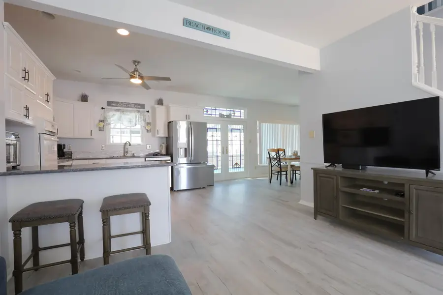 130 W 3rd Avenue, North Wildwood, NJ 08260 - Image #3