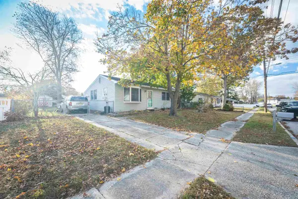 34 Croyden Dr, North Cape May, NJ 08204