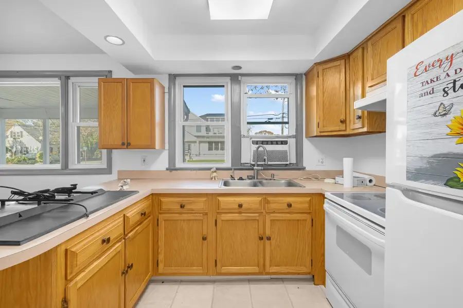 90 Wildwood Avenue, Villas, NJ 08251 - Image #3