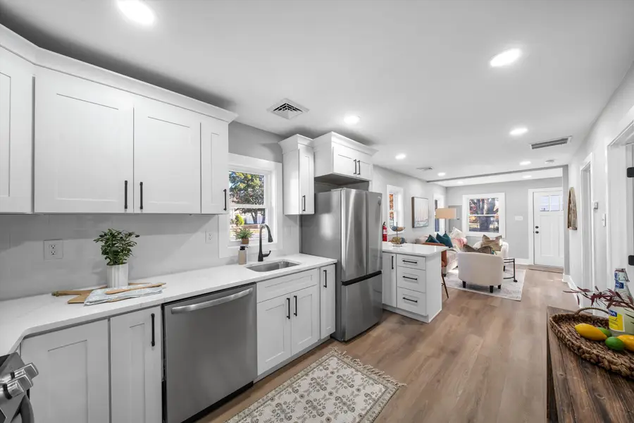 7 Tulip Avenue, Villas, NJ 08251 - Image #3