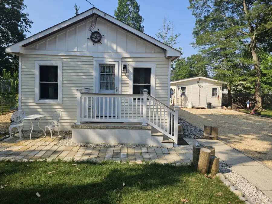 704 E Tampa Avenue, Villas, NJ 08251 - Image #2